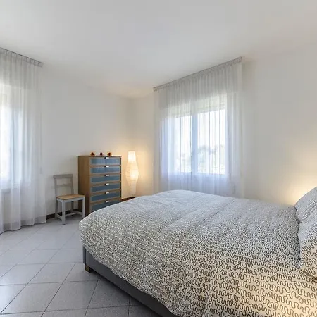 Beatrice Apartment *